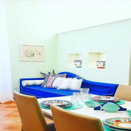 Apartment In Sorrento Near Piazza Tasso Διαμέρισμα *