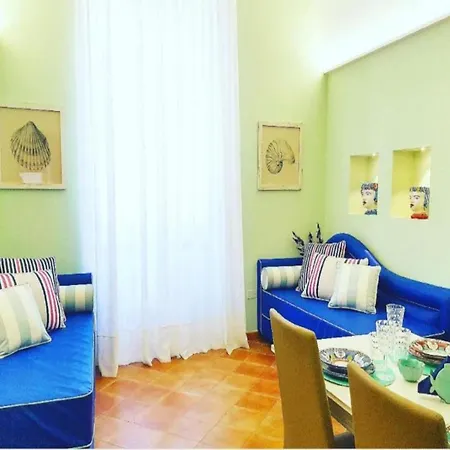Apartment In Sorrento Near Piazza Tasso *